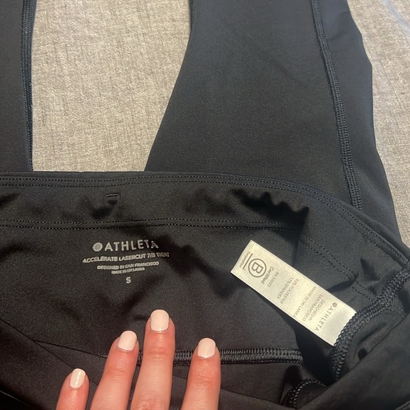 Small athletica leggings. Gently used - Picture 3 of 3